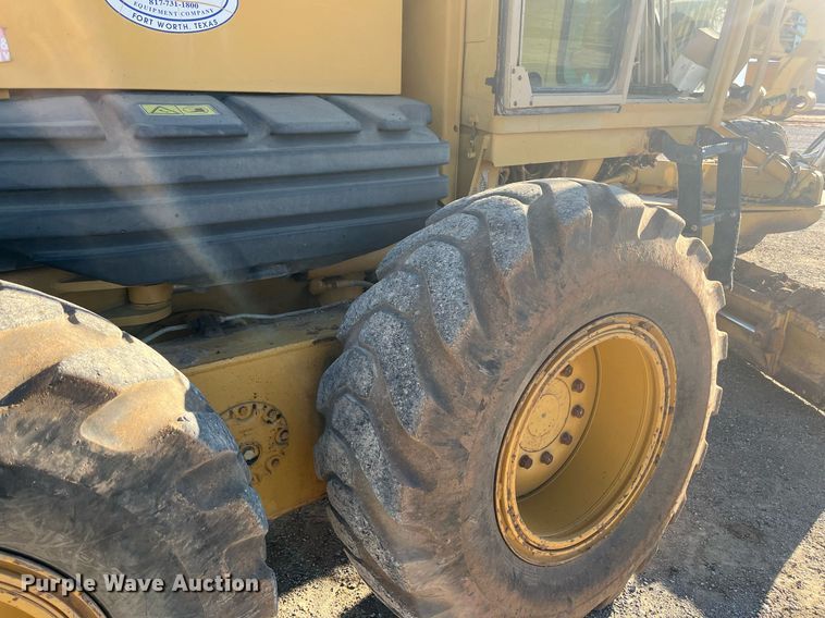 image for item EI0612 2007 Caterpillar 140H motor grader