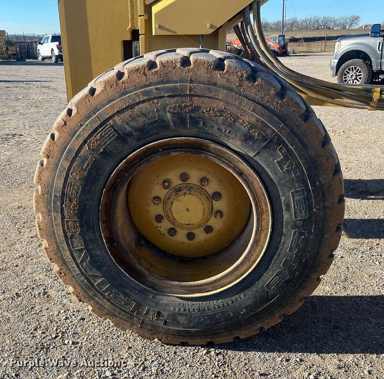 image for item EI0612 2007 Caterpillar 140H motor grader