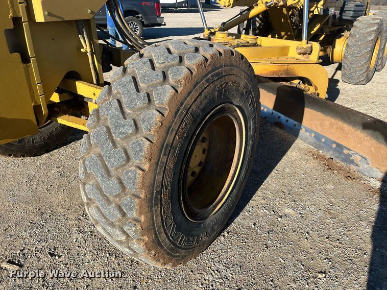 image for item EI0612 2007 Caterpillar 140H motor grader