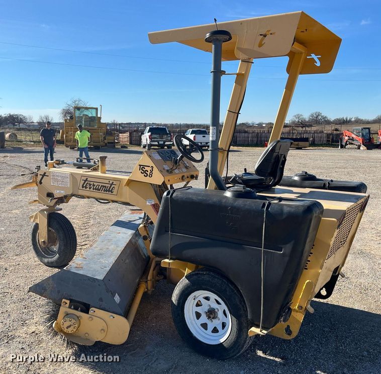 image for item EI0614 Terramite TSS38 broom