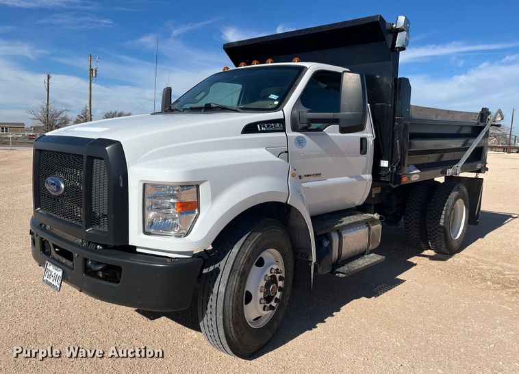 image for item EI0620 2019 Ford F750 Super Duty dump truck