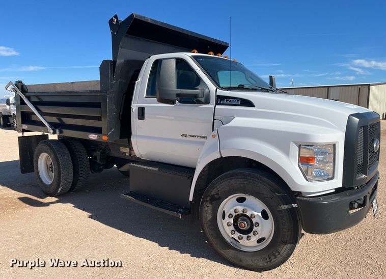 image for item EI0620 2019 Ford F750 Super Duty dump truck