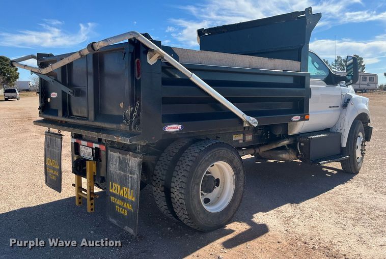 image for item EI0620 2019 Ford F750 Super Duty dump truck