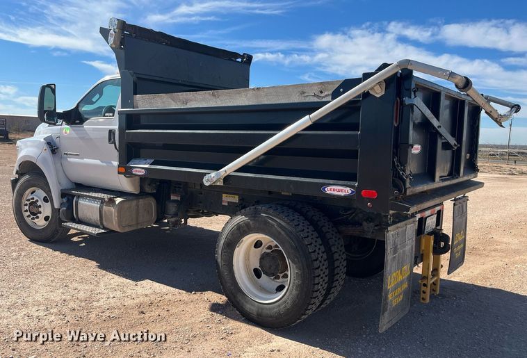 image for item EI0620 2019 Ford F750 Super Duty dump truck
