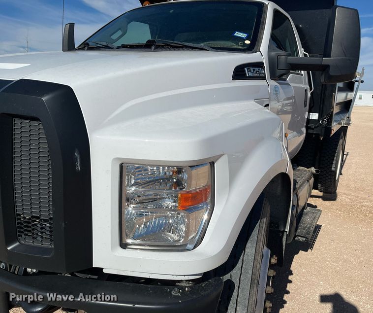 image for item EI0620 2019 Ford F750 Super Duty dump truck