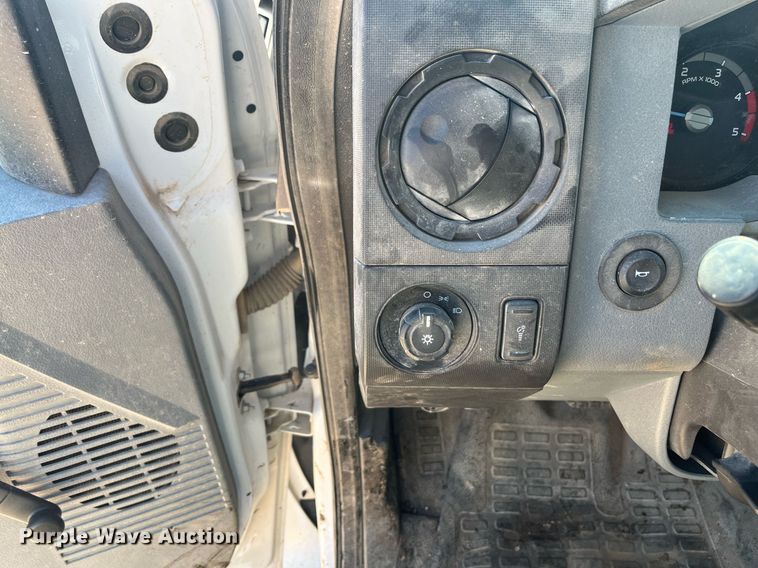 image for item EI0620 2019 Ford F750 Super Duty dump truck