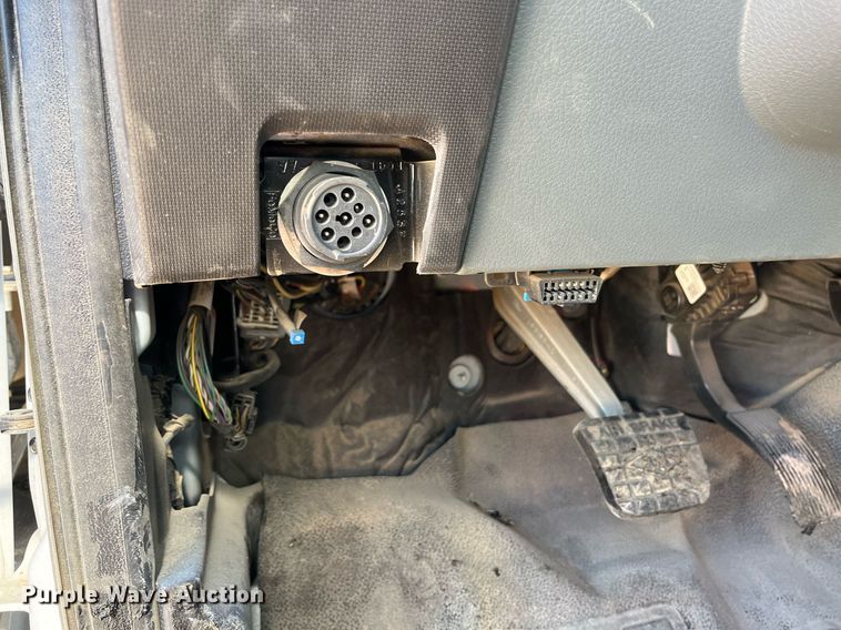 image for item EI0620 2019 Ford F750 Super Duty dump truck