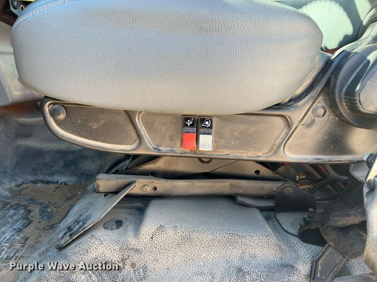 image for item EI0620 2019 Ford F750 Super Duty dump truck