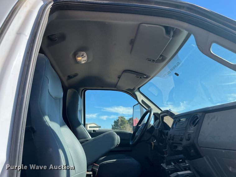 image for item EI0620 2019 Ford F750 Super Duty dump truck