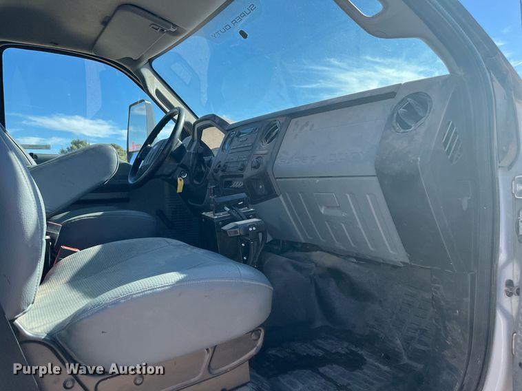 image for item EI0620 2019 Ford F750 Super Duty dump truck