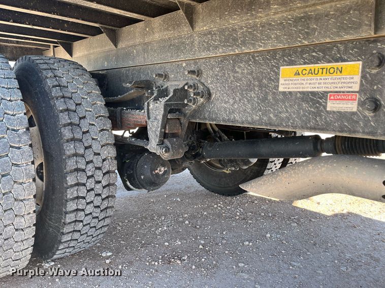 image for item EI0620 2019 Ford F750 Super Duty dump truck