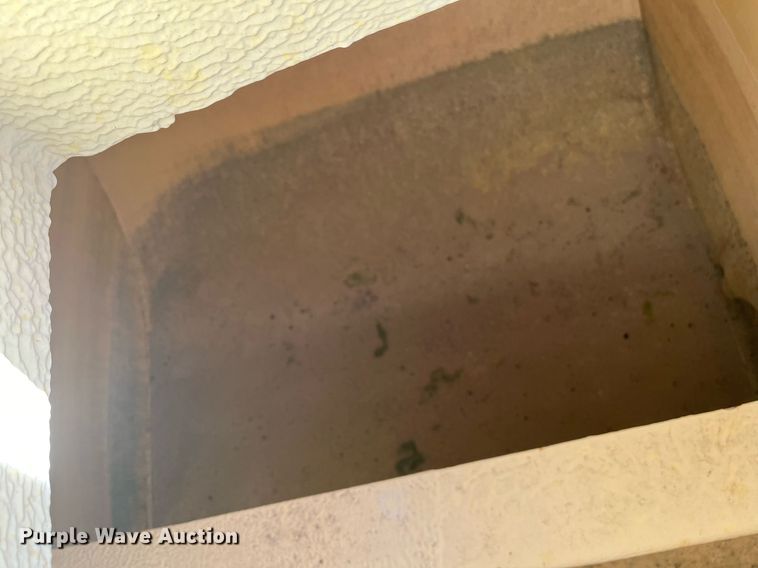 image for item EI0621 2019 Ford F750 Super Duty water truck