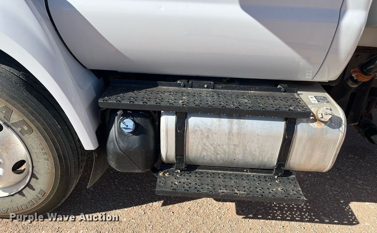 image for item EI0621 2019 Ford F750 Super Duty water truck