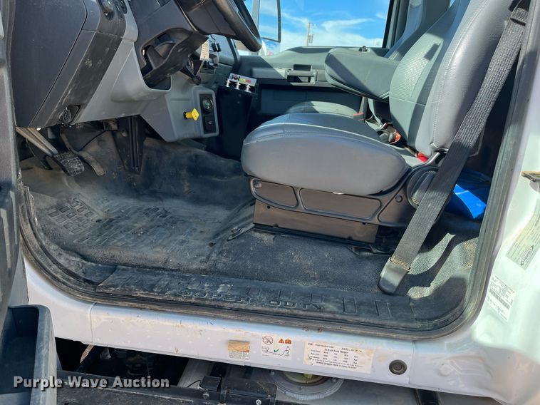 image for item EI0621 2019 Ford F750 Super Duty water truck