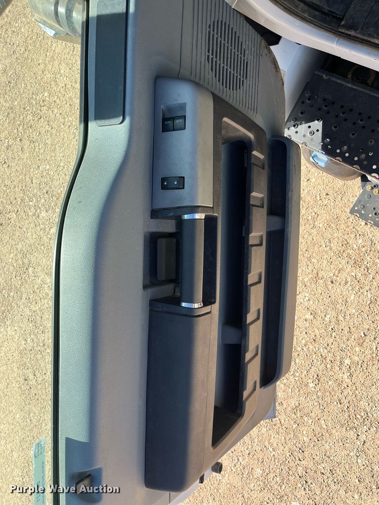 image for item EI0621 2019 Ford F750 Super Duty water truck