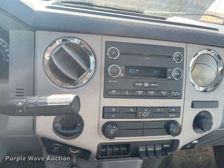 image for item EI0621 2019 Ford F750 Super Duty water truck