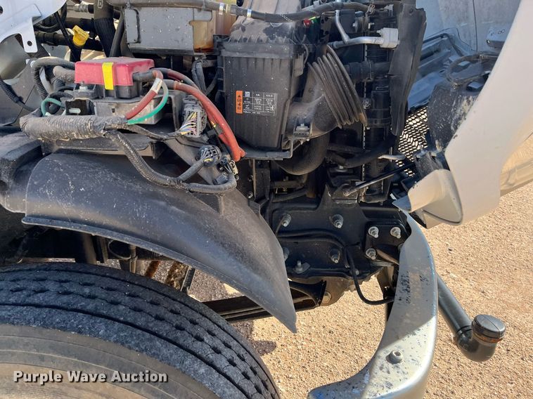 image for item EI0621 2019 Ford F750 Super Duty water truck