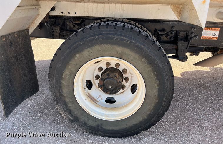 image for item EI0621 2019 Ford F750 Super Duty water truck