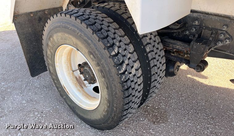 image for item EI0621 2019 Ford F750 Super Duty water truck