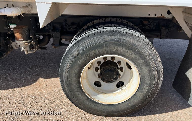 image for item EI0621 2019 Ford F750 Super Duty water truck