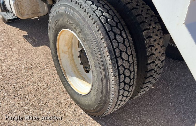 image for item EI0621 2019 Ford F750 Super Duty water truck