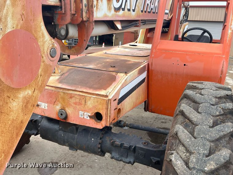 image for item EI0626 2002 Sky Trak 8042 telehandler