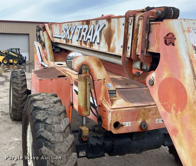 image for item EI0626 2002 Sky Trak 8042 telehandler