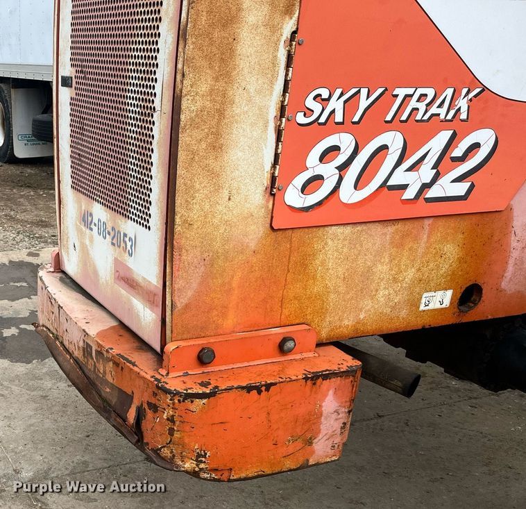 image for item EI0626 2002 Sky Trak 8042 telehandler
