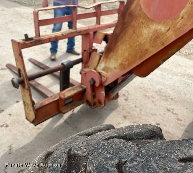 image for item EI0626 2002 Sky Trak 8042 telehandler