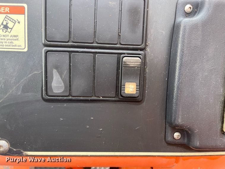 image for item EI0626 2002 Sky Trak 8042 telehandler