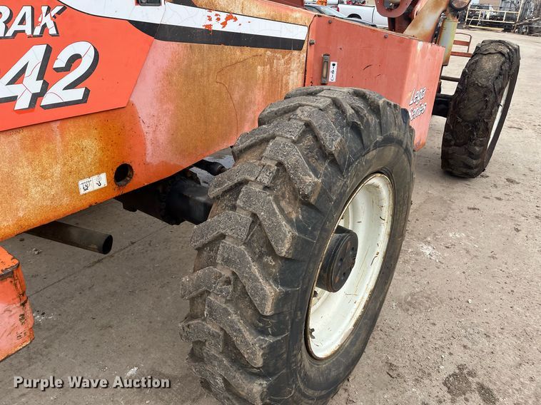 image for item EI0626 2002 Sky Trak 8042 telehandler