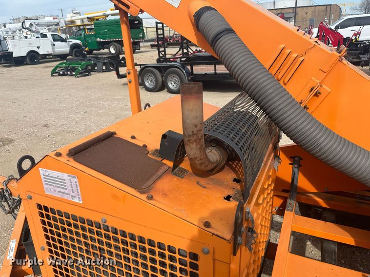 image for item EI0632 2012 Altec WC126A wood chipper