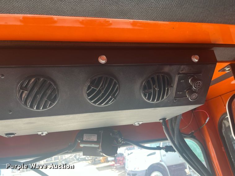 image for item EI0635 Broce broom