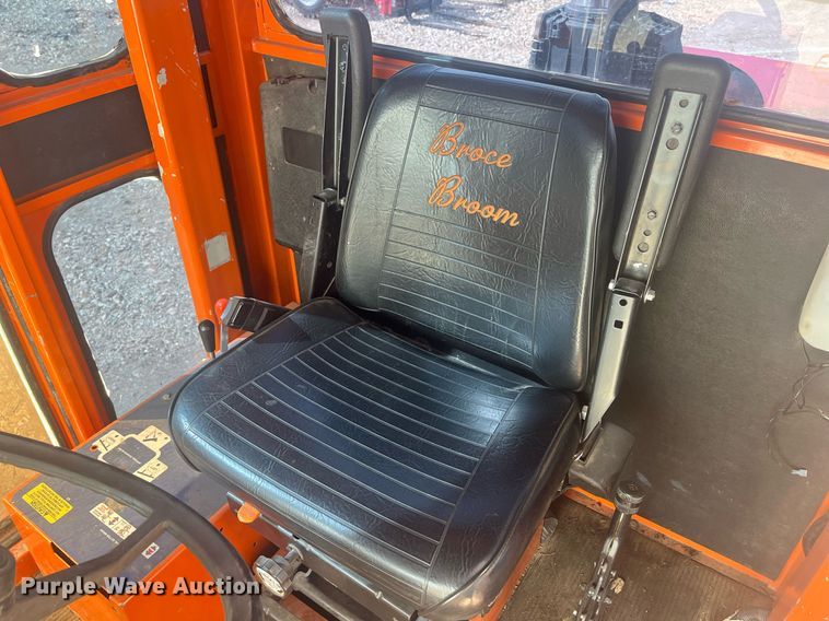 image for item EI0635 Broce broom