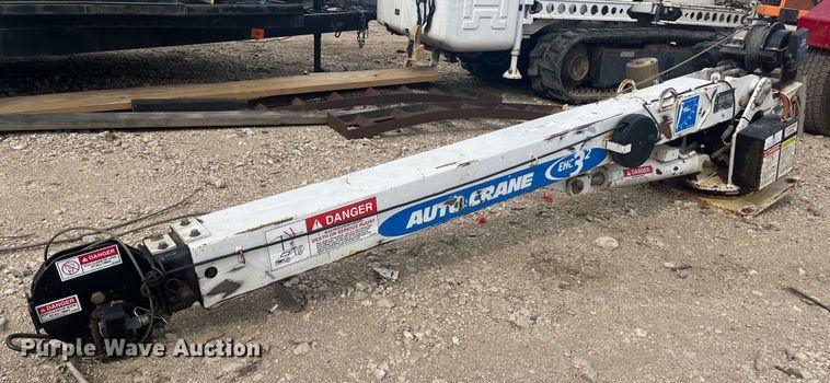 image for item EI0636 Auto Crane EHC32 truck mounted crane