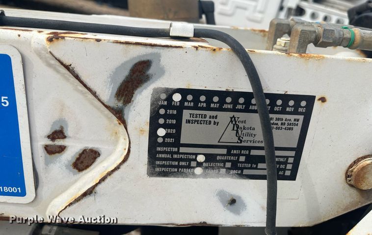 image for item EI0636 Auto Crane EHC32 truck mounted crane