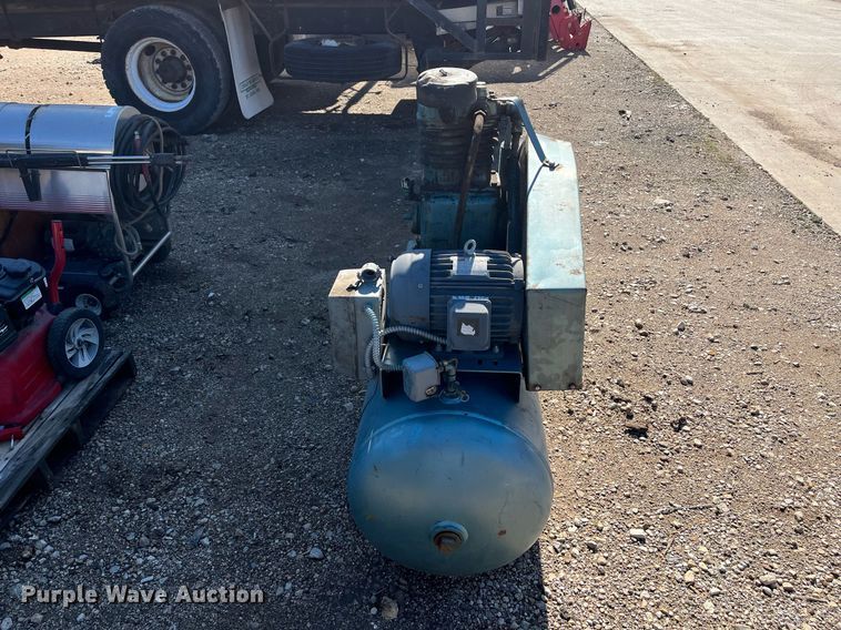 image for item EI0641 Curtis air compressor