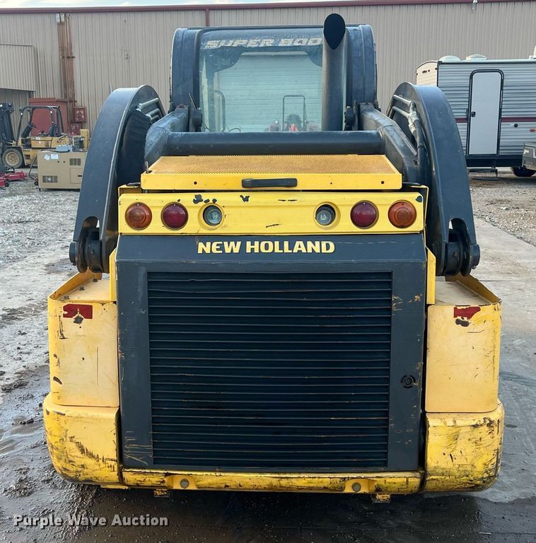 image for item EI0650 2015 New Holland L230 skid steer loader