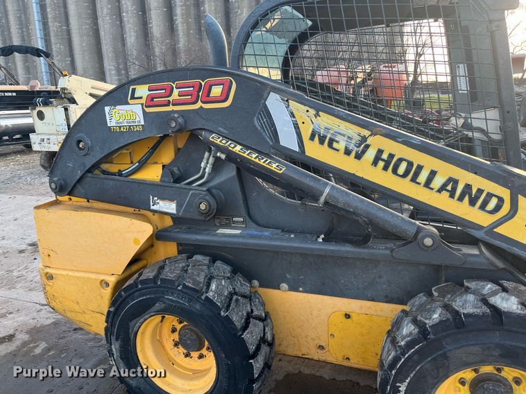 image for item EI0650 2015 New Holland L230 skid steer loader