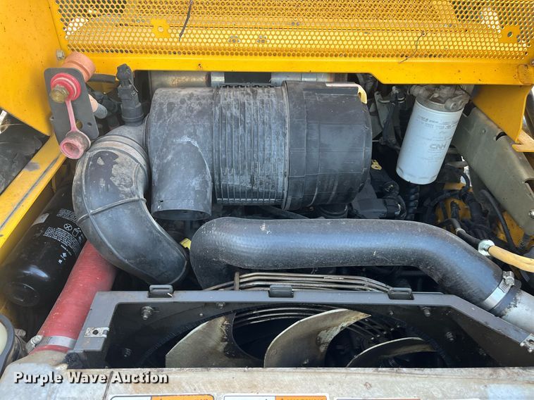 image for item EI0650 2015 New Holland L230 skid steer loader