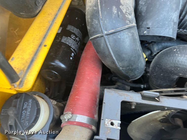 image for item EI0650 2015 New Holland L230 skid steer loader