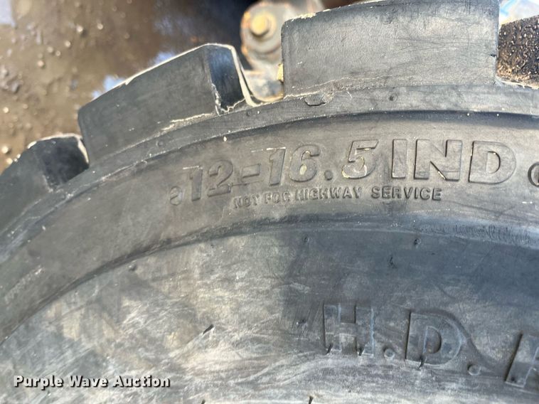 image for item EI0650 2015 New Holland L230 skid steer loader