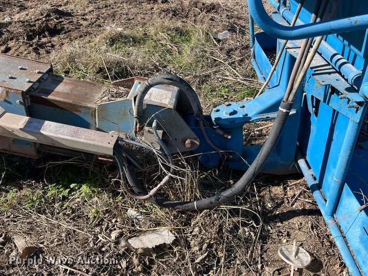 image for item EI0664 1999 Genie S-80 boom lift