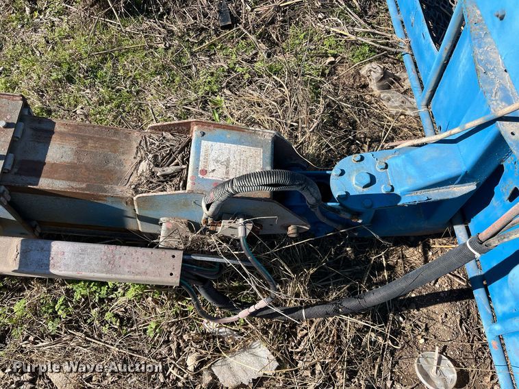 image for item EI0664 1999 Genie S-80 boom lift