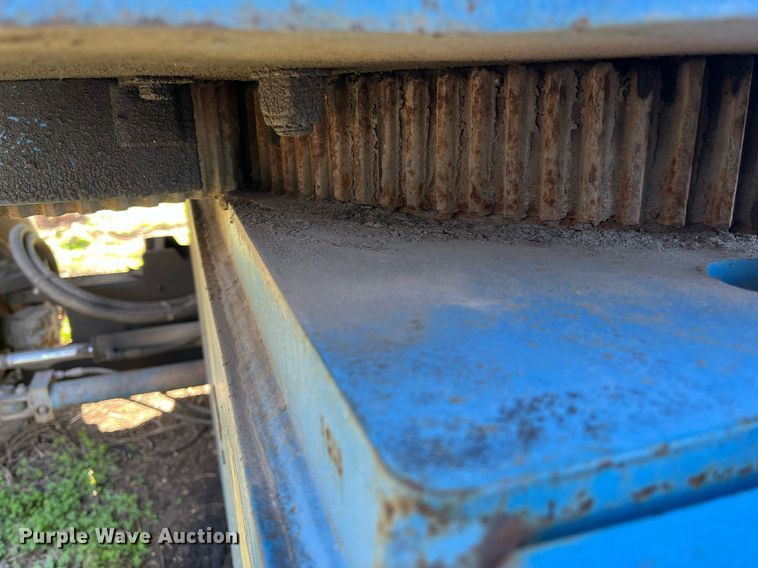 image for item EI0664 1999 Genie S-80 boom lift