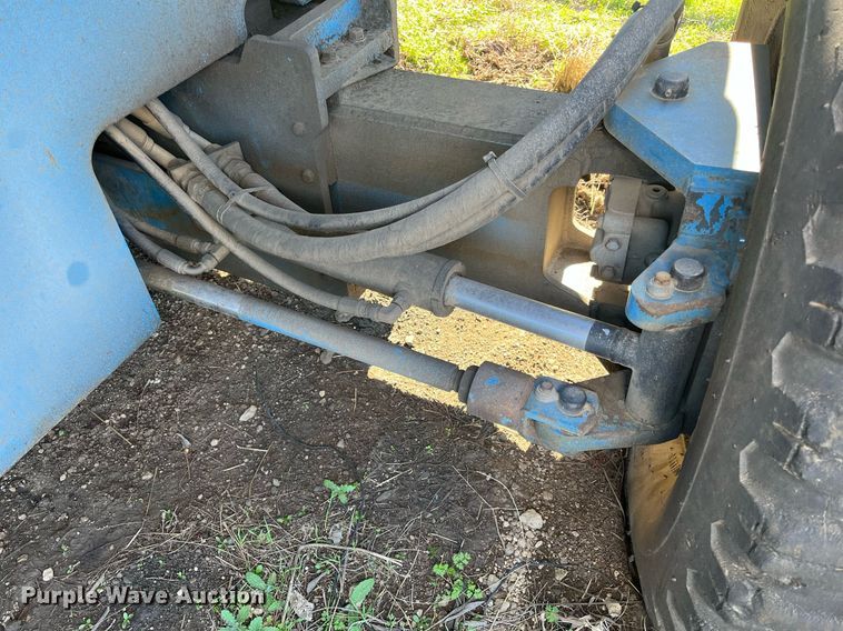 image for item EI0664 1999 Genie S-80 boom lift