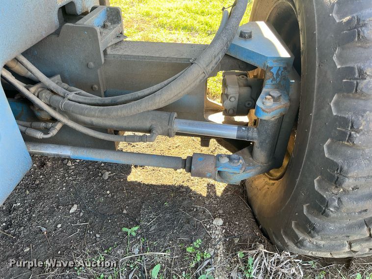 image for item EI0664 1999 Genie S-80 boom lift