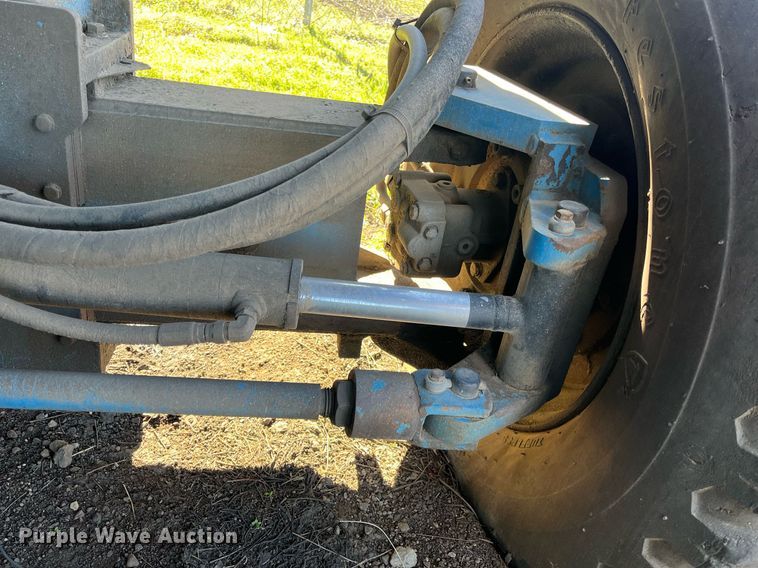 image for item EI0664 1999 Genie S-80 boom lift