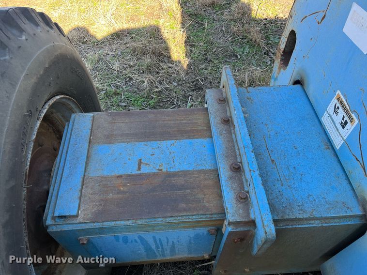 image for item EI0664 1999 Genie S-80 boom lift