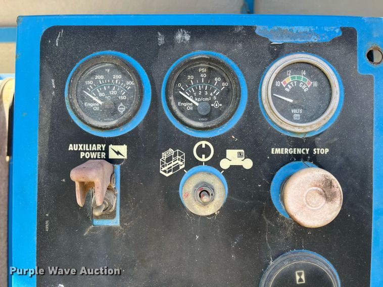 image for item EI0664 1999 Genie S-80 boom lift